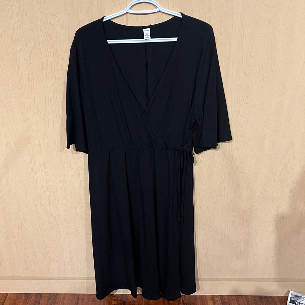 (✨Add-on Discount) Old Navy Faux Wrap Dress in Black